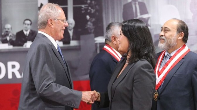 “Pedro Pablo Kuczynski y Keiko Fujimori frente a la educación pública”, por Manuel Burga