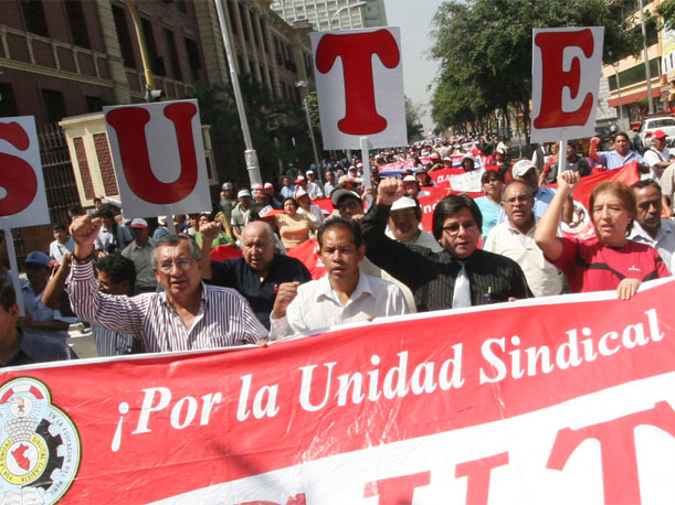 Incluyen procedimiento para la negociación colectiva en el reglamento de la Ley De Reforma Magisterial