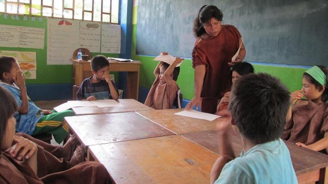 Docentes rendirán examen para ingresar al Registro Nacional de Profesores Bilingües